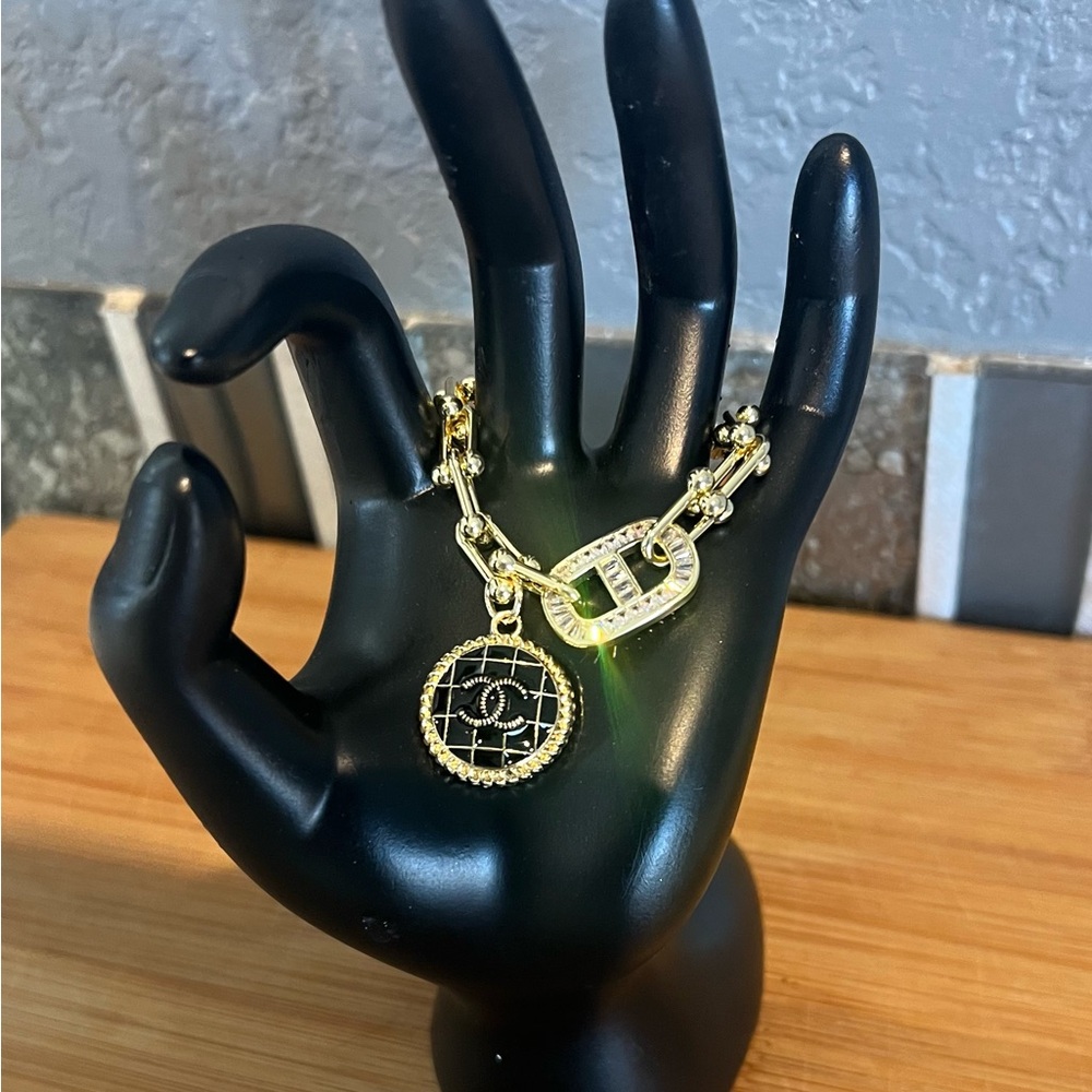 Gold Chain Bracelet with Pendant